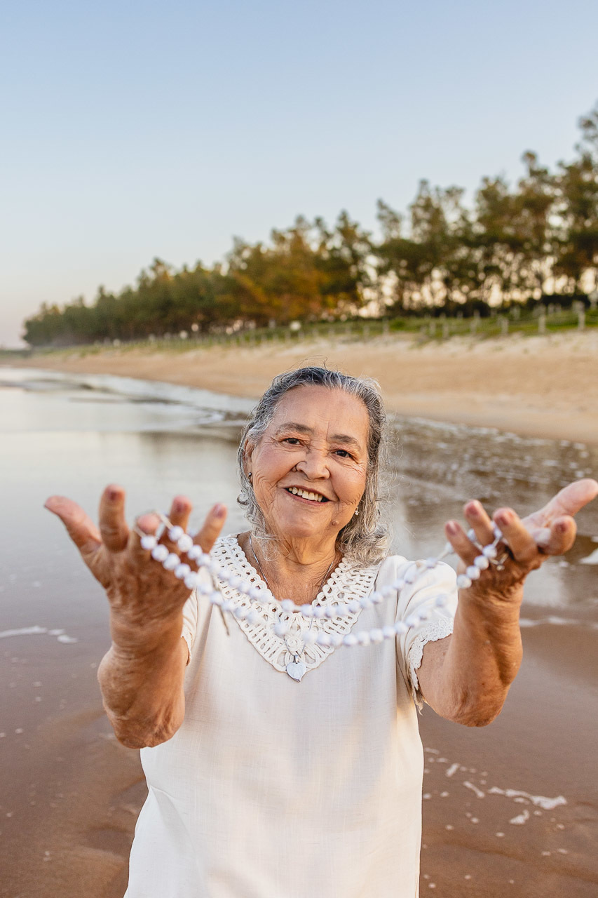 abraço na alma, alan smyth, fotografo afetivo, fotografo em sao mateus es, ensaio fotografico de aniversário, ensaio fotografico de aniversario feminino, ensaio de aniversario, fotografo de ensaios femininos, fotografia para mulheres, 80 anos