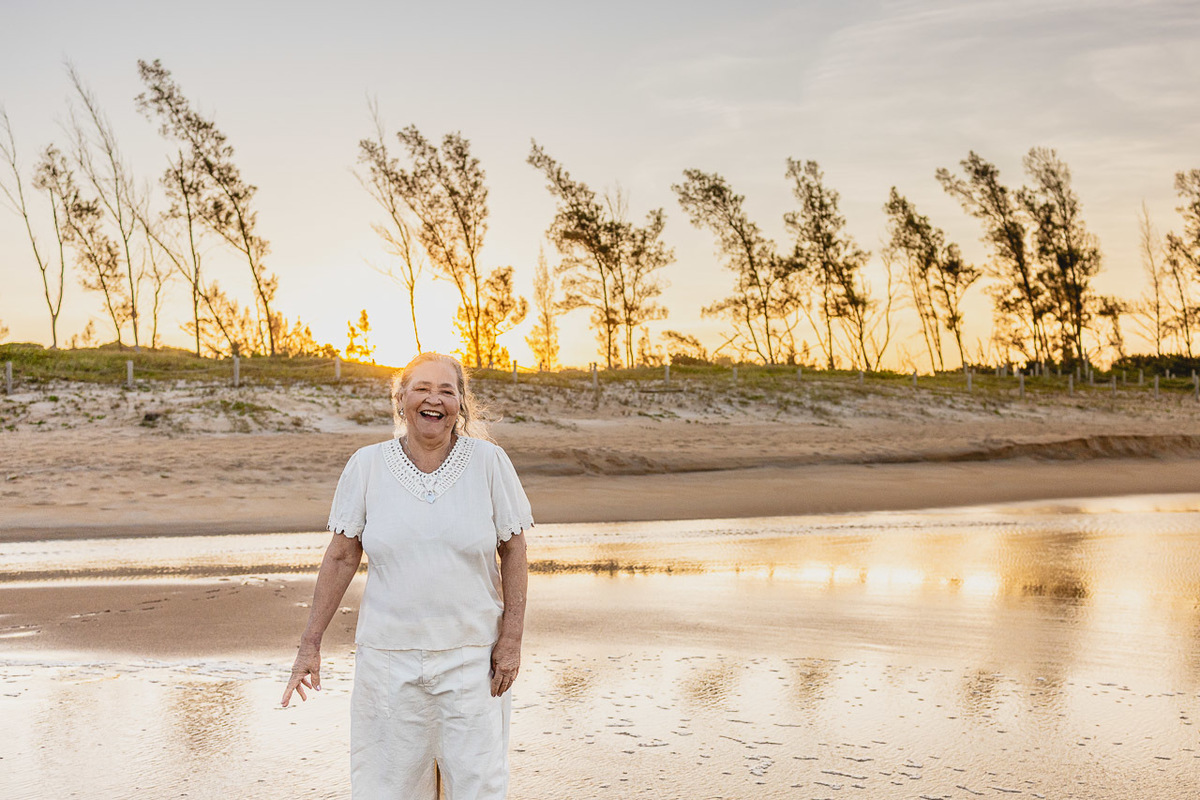 abraço na alma, alan smyth, fotografo afetivo, fotografo em sao mateus es, ensaio fotografico de aniversário, ensaio fotografico de aniversario feminino, ensaio de aniversario, fotografo de ensaios femininos, fotografia para mulheres, 80 anos