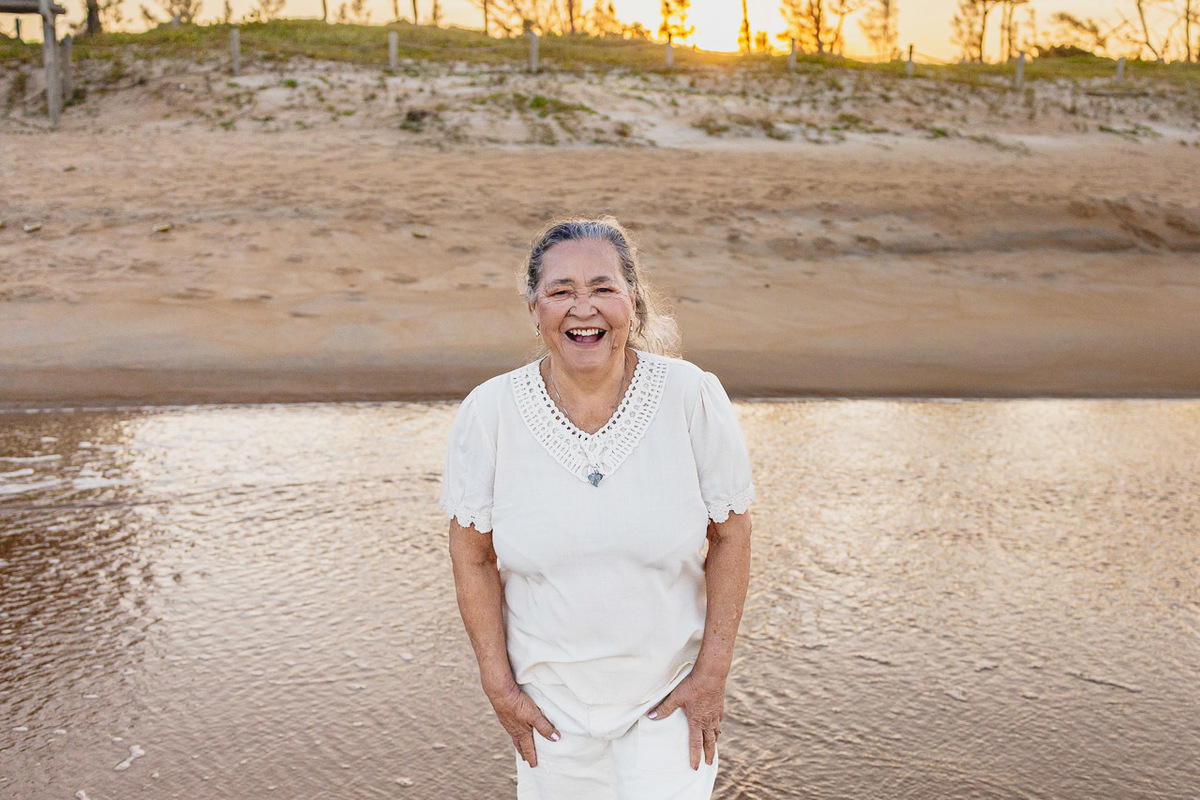abraço na alma, alan smyth, fotografo afetivo, fotografo em sao mateus es, ensaio fotografico de aniversário, ensaio fotografico de aniversario feminino, ensaio de aniversario, fotografo de ensaios femininos, fotografia para mulheres, 80 anos