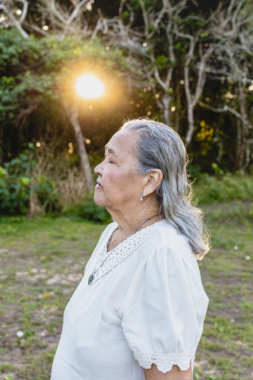 abraço na alma, alan smyth, fotografo afetivo, fotografo em sao mateus es, ensaio fotografico de aniversário, ensaio fotografico de aniversario feminino, ensaio de aniversario, fotografo de ensaios femininos, fotografia para mulheres, 80 anos
