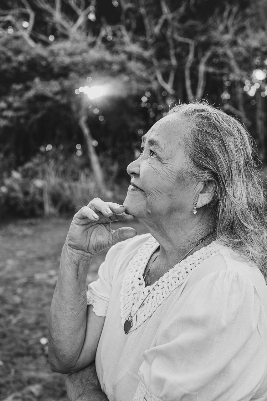 abraço na alma, alan smyth, fotografo afetivo, fotografo em sao mateus es, ensaio fotografico de aniversário, ensaio fotografico de aniversario feminino, ensaio de aniversario, fotografo de ensaios femininos, fotografia para mulheres, 80 anos