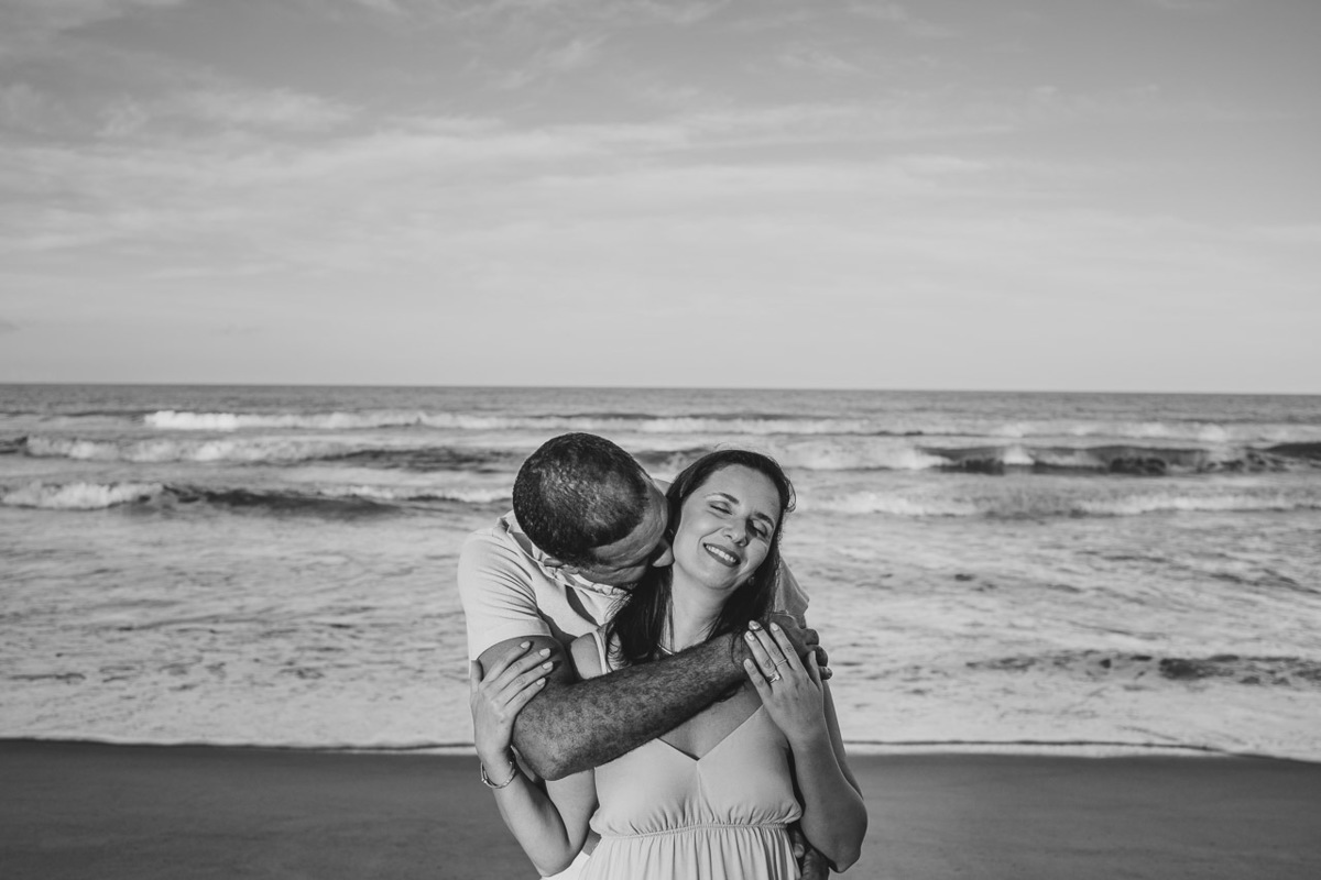 abraço na alma, alan smyth, alan smyth fotografo em sao mateus es, ensaio pre wedding, pre casamento, ensaio afetivo, ensaio casal na praia, fotografia afetiva, fotografia de casal, fotografia intimista, fotografo afetivo, fotografo em guriri, pre wedding