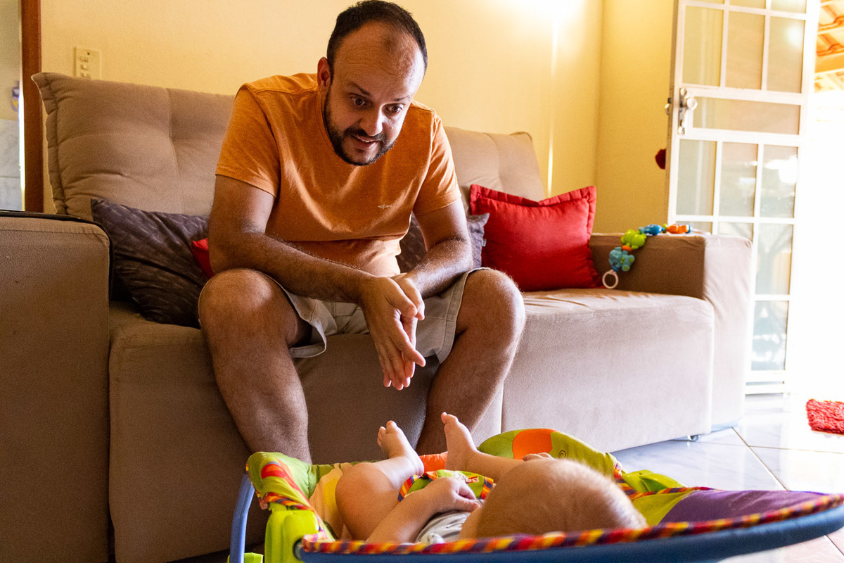 abraço na alma, alan smyth, ensaio da familia, ensaio de familia mantena, ensaio em casa, familia santuario da vida, fotografia afetiva, fotografo afetivo, fotografo em mantena mg, fotografo mg, onde fotografar em mantena, retrato de familia