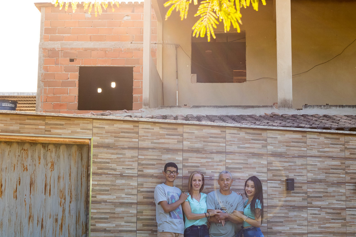 abraço na alma, alan smyth, ensaio da familia, ensaio de familia mantena, familia, familia santuario da vida, fotografia afetiva, fotografo afetivo, fotografo em mantena mg, fotografo mg, mae de menina, onde fotografar em mantena, retrato de familia