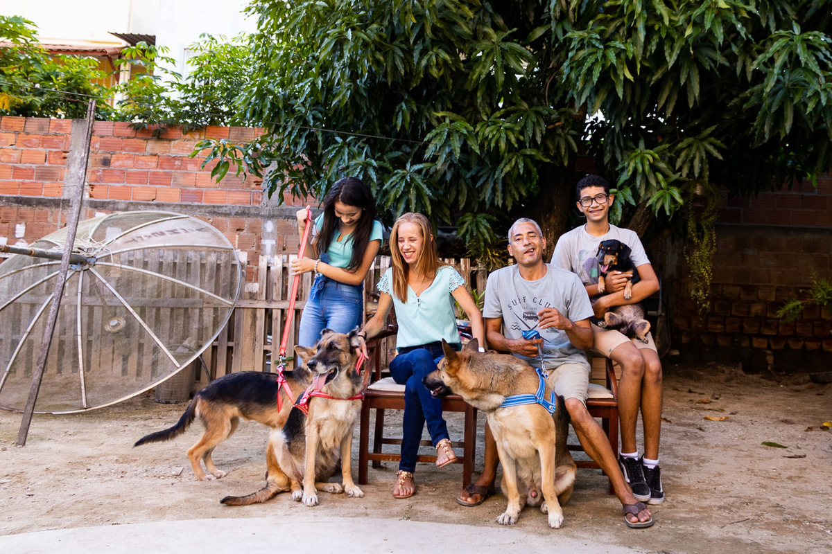 abraço na alma, alan smyth, ensaio da familia, ensaio de familia mantena, familia, familia santuario da vida, fotografia afetiva, fotografo afetivo, fotografo em mantena mg, fotografo mg, mae de menina, onde fotografar em mantena, retrato de familia