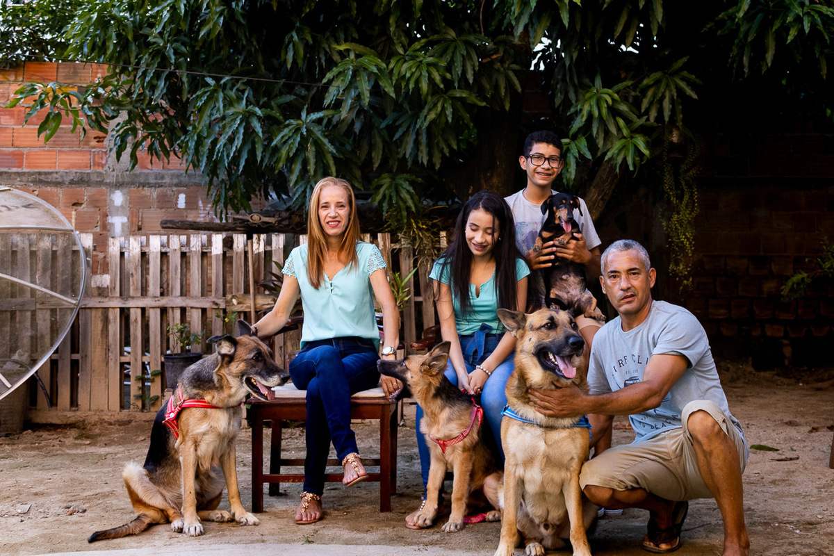 abraço na alma, alan smyth, ensaio da familia, ensaio de familia mantena, familia, familia santuario da vida, fotografia afetiva, fotografo afetivo, fotografo em mantena mg, fotografo mg, mae de menina, onde fotografar em mantena, retrato de familia