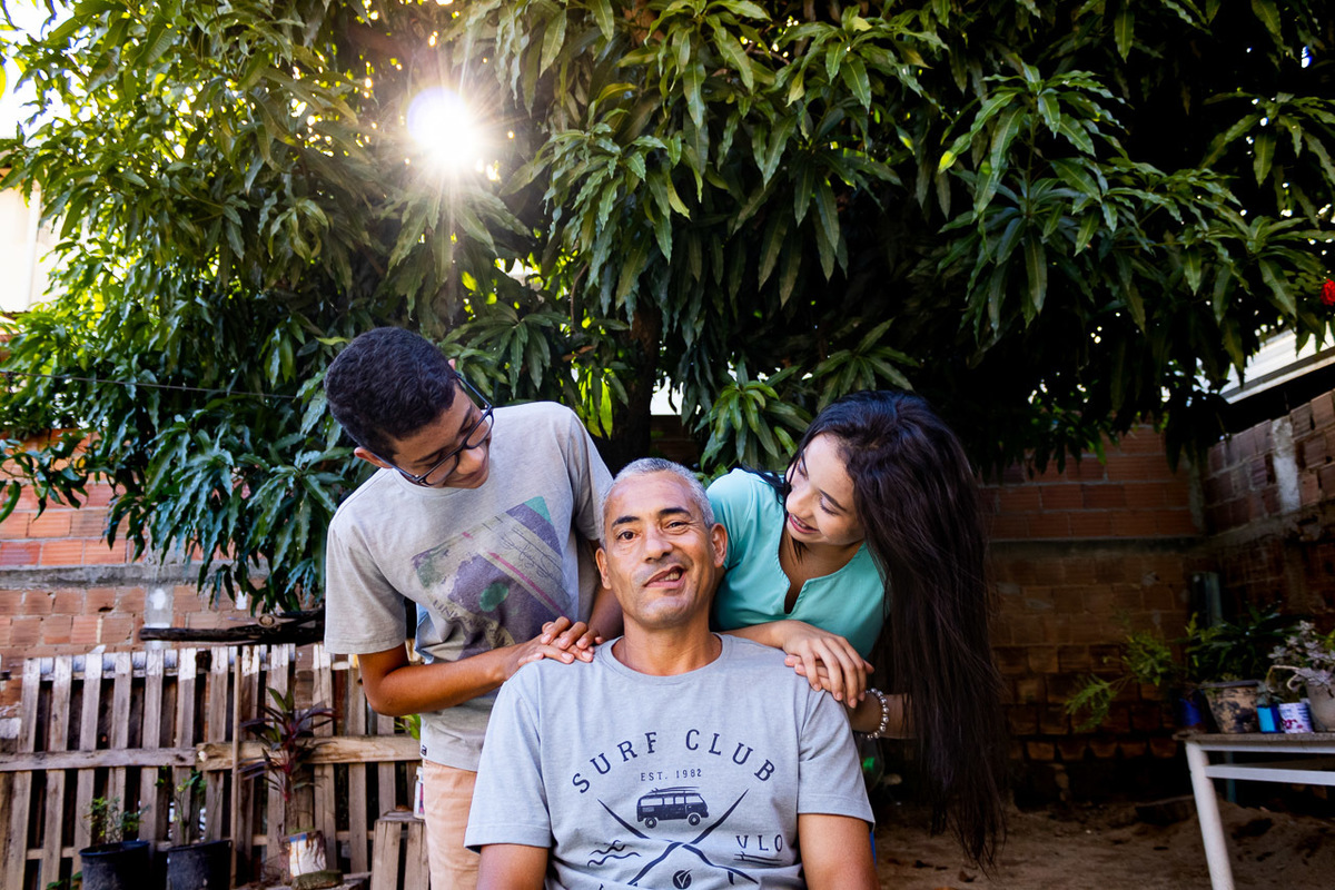abraço na alma, alan smyth, ensaio da familia, ensaio de familia mantena, familia, familia santuario da vida, fotografia afetiva, fotografo afetivo, fotografo em mantena mg, fotografo mg, mae de menina, onde fotografar em mantena, retrato de familia