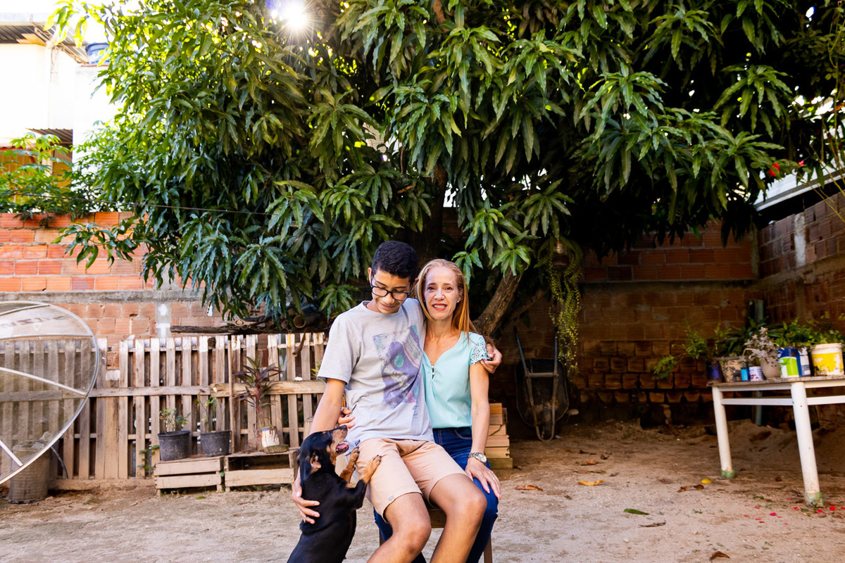 abraço na alma, alan smyth, ensaio da familia, ensaio de familia mantena, familia, familia santuario da vida, fotografia afetiva, fotografo afetivo, fotografo em mantena mg, fotografo mg, mae de menina, onde fotografar em mantena, retrato de familia