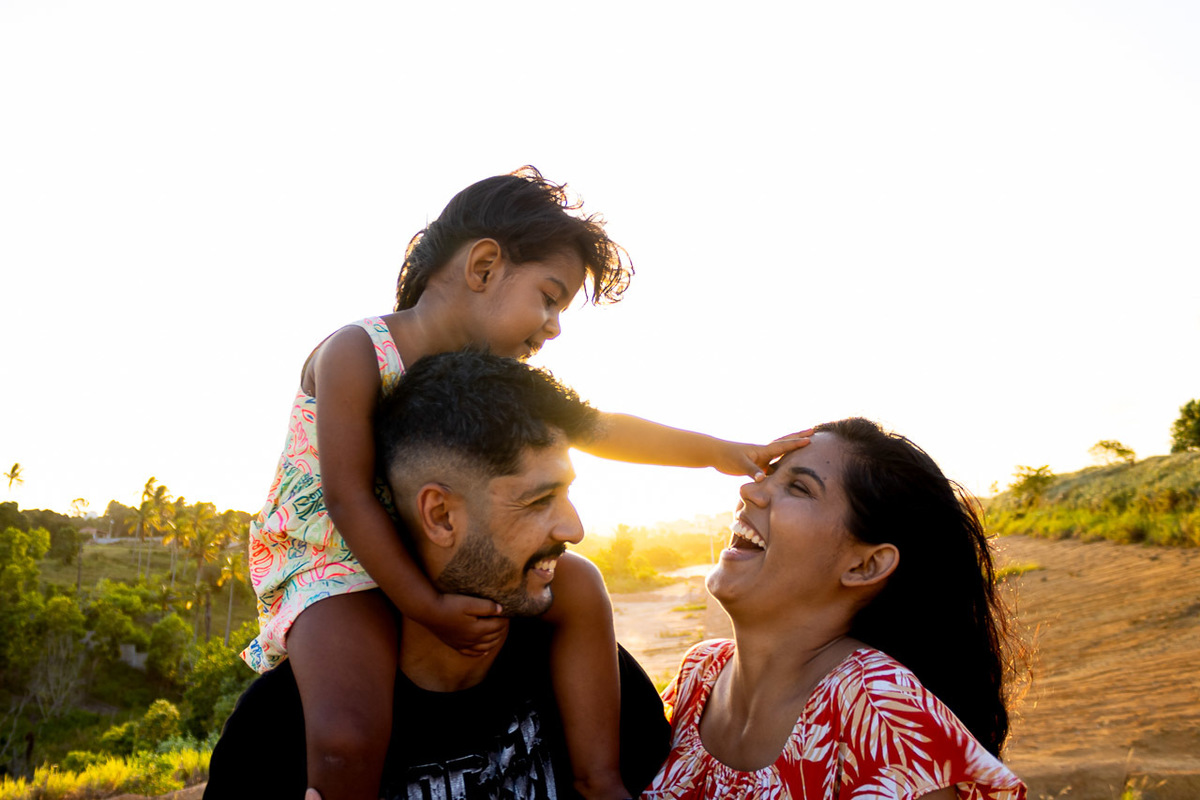 abraço na alma, alan smyth, ensaio da familia, ensaio de familia, ensaio de familia sao mateus, familia, familia santuario da vida, familia unida, fotografia afetiva, fotografo afetivo, fotografo em sao mateus es, onde fotografar em sao mateus, por do sol