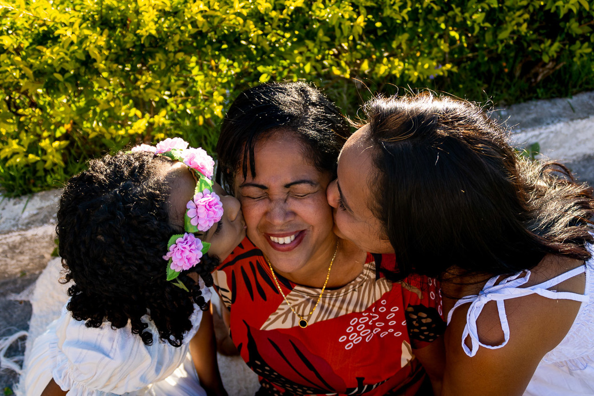 abraço na alma, alan smyth, ensaio dia das mães, ensaio de familia sao mateus, familia, familia santuario da vida, familia unida, fotografia afetiva, fotografo afetivo, fotografo em sao mateus es, dia das maes, mirante sao mateus, mae de menina