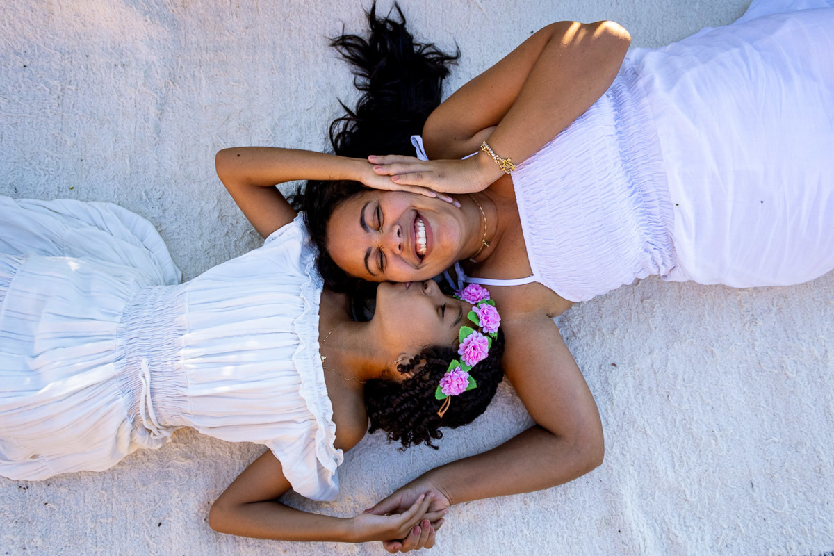 abraço na alma, alan smyth, ensaio dia das mães, ensaio de familia sao mateus, familia, familia santuario da vida, familia unida, fotografia afetiva, fotografo afetivo, fotografo em sao mateus es, dia das maes, mirante sao mateus, mae de menina