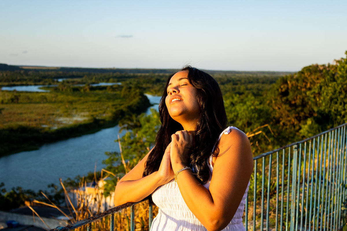 abraço na alma, alan smyth, ensaio dia das mães, ensaio de familia sao mateus, familia, familia santuario da vida, familia unida, fotografia afetiva, fotografo afetivo, fotografo em sao mateus es, dia das maes, mirante sao mateus, mae de menina