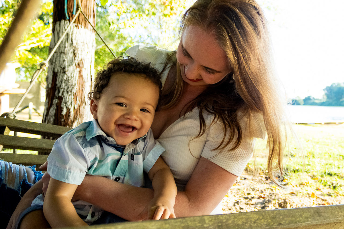 abraço na alma, alan smyth, ensaio dia das maes, mae de menino, ensaio de familia, ensaio de familia sao mateus, familia, familia santuario da vida, familia unida, fotografia afetiva, fotografo afetivo, fotografo em sao mateus es, foto meleiras sao mateus