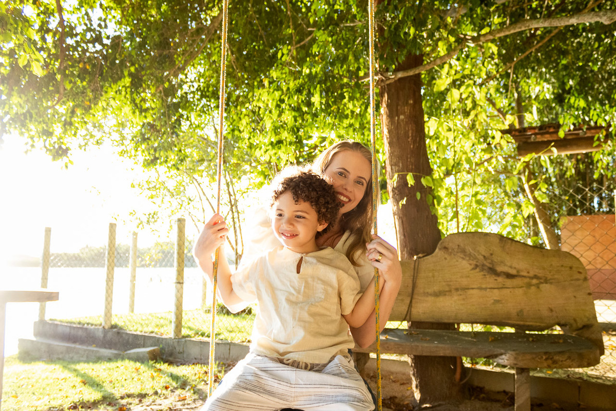 abraço na alma, alan smyth, ensaio dia das maes, mae de menino, ensaio de familia, ensaio de familia sao mateus, familia, familia santuario da vida, familia unida, fotografia afetiva, fotografo afetivo, fotografo em sao mateus es, foto meleiras sao mateus