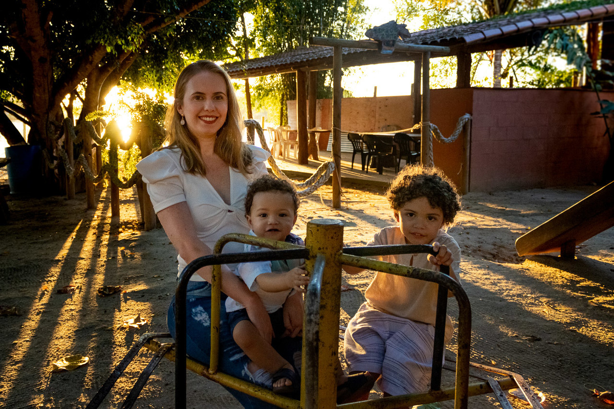 abraço na alma, alan smyth, ensaio dia das maes, mae de menino, ensaio de familia, ensaio de familia sao mateus, familia, familia santuario da vida, familia unida, fotografia afetiva, fotografo afetivo, fotografo em sao mateus es, foto meleiras sao mateus