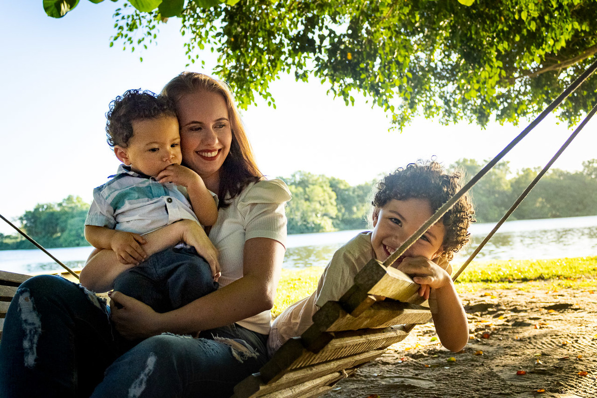 abraço na alma, alan smyth, ensaio dia das maes, mae de menino, ensaio de familia, ensaio de familia sao mateus, familia, familia santuario da vida, familia unida, fotografia afetiva, fotografo afetivo, fotografo em sao mateus es, foto meleiras sao mateus