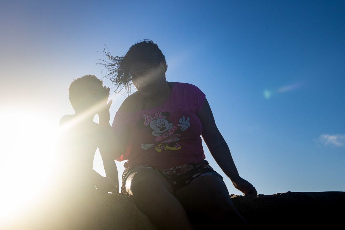 abraço na alma, alan smyth, ensaio dia das maes, mae de menino, ensaio de familia, ensaio de familia sao mateus, fotografia afetiva, fotografo afetivo, fotografo em sao mateus es, fotografo es, mae e filho, fotografo em guriri, onde fotografar em guriri