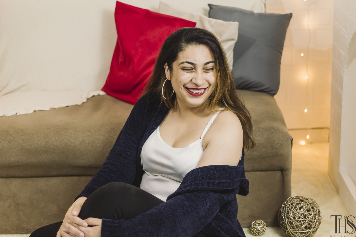 Foto de mulher rindo - fotografa em sbc