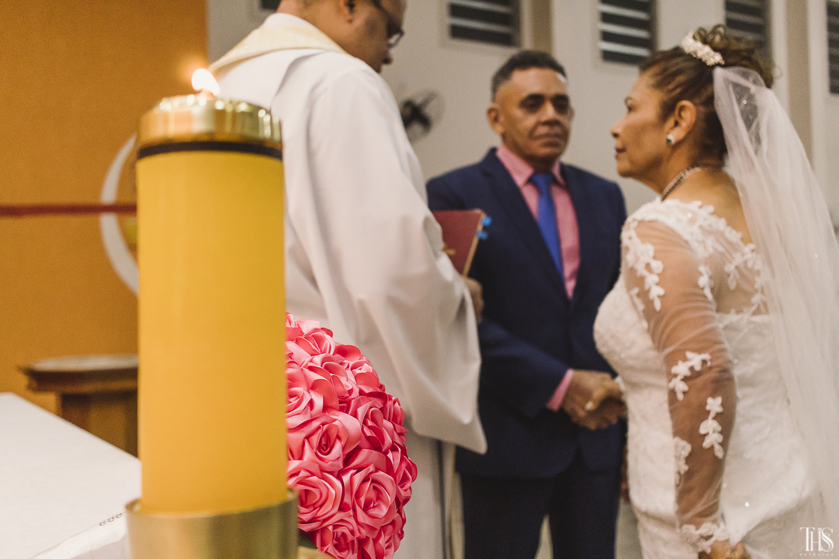 Noiva e noivo no altar - Fotografa em SBC
