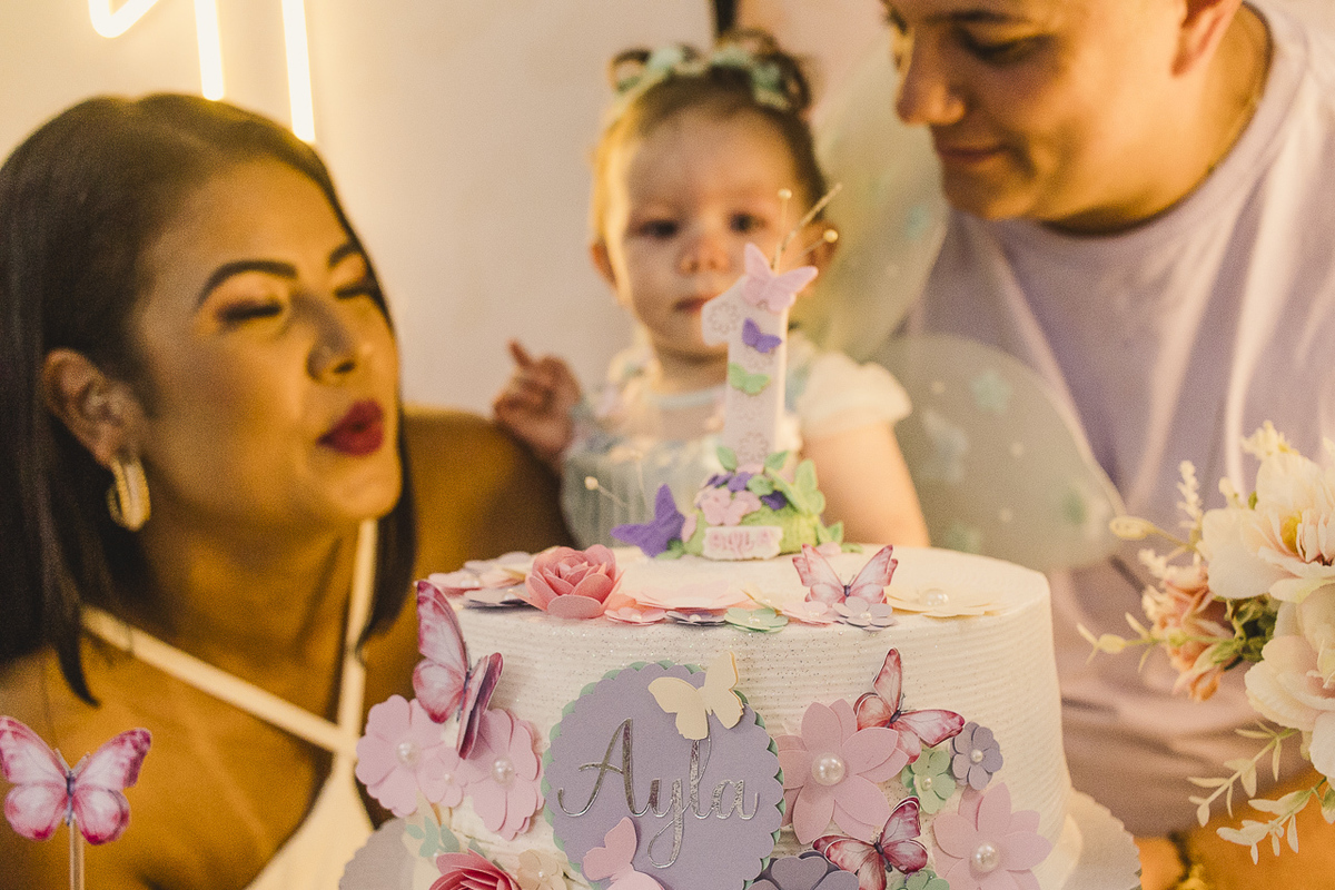 Foto - Hora de soprar a velinha de 1 ano - Fotografa em SBC