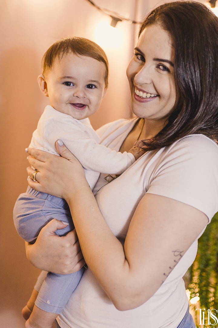 Bebê e mãe sorrindo - Fotografa em SBC