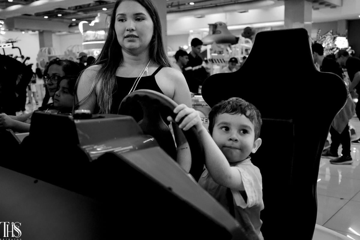 Menino brincando em brinquedo - Fotografa em SBC