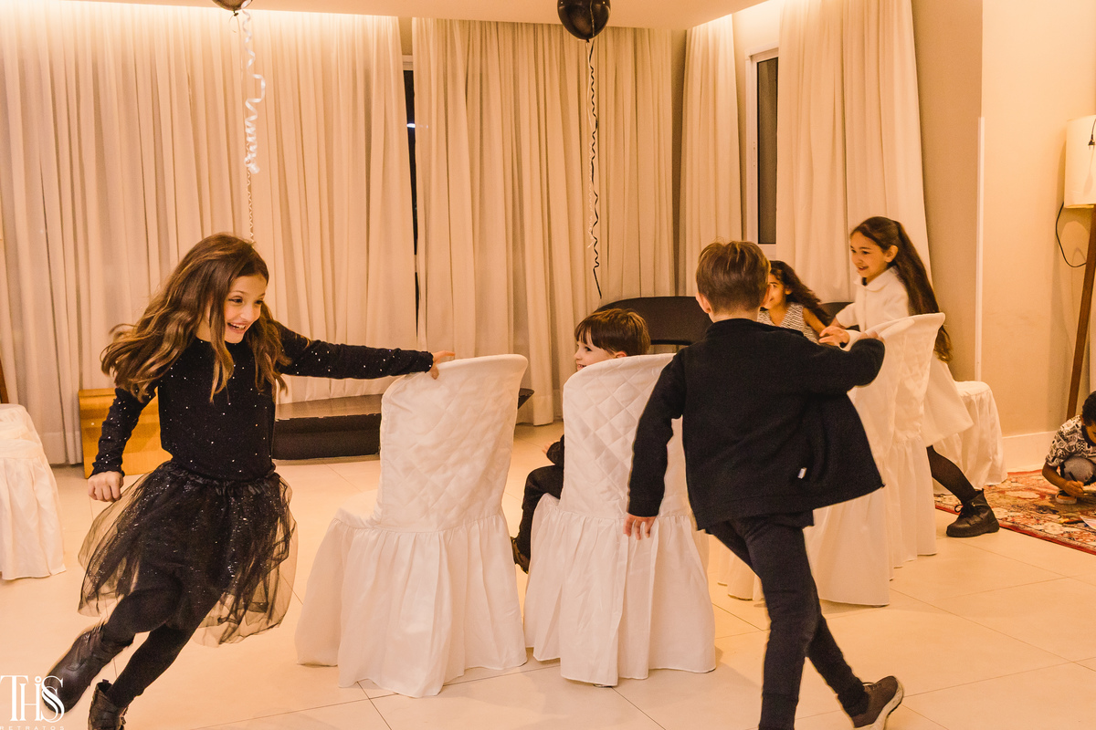 Crianças correndo e brincando  - Fotografa em SBC