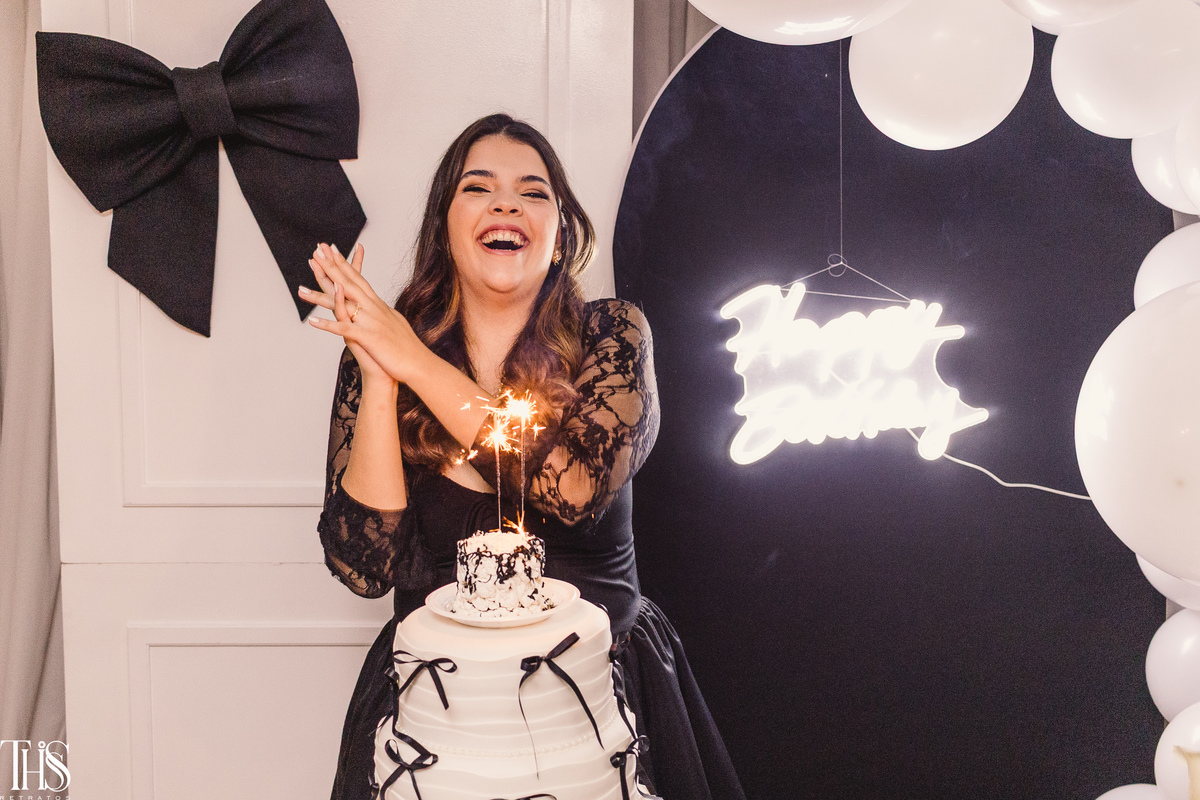Aniversariante sorrindo e rindo  - Fotografa em SBC