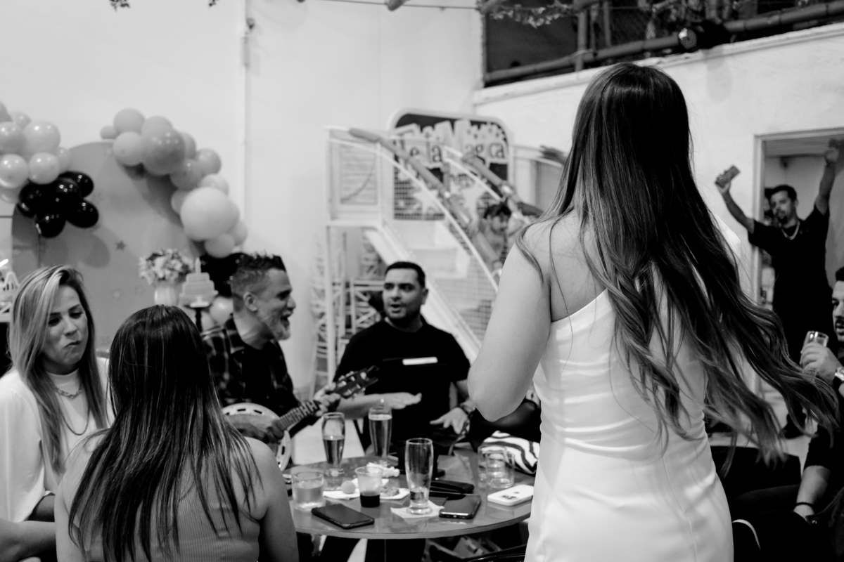 foto preto e branco de festa -Fotografa em SBC