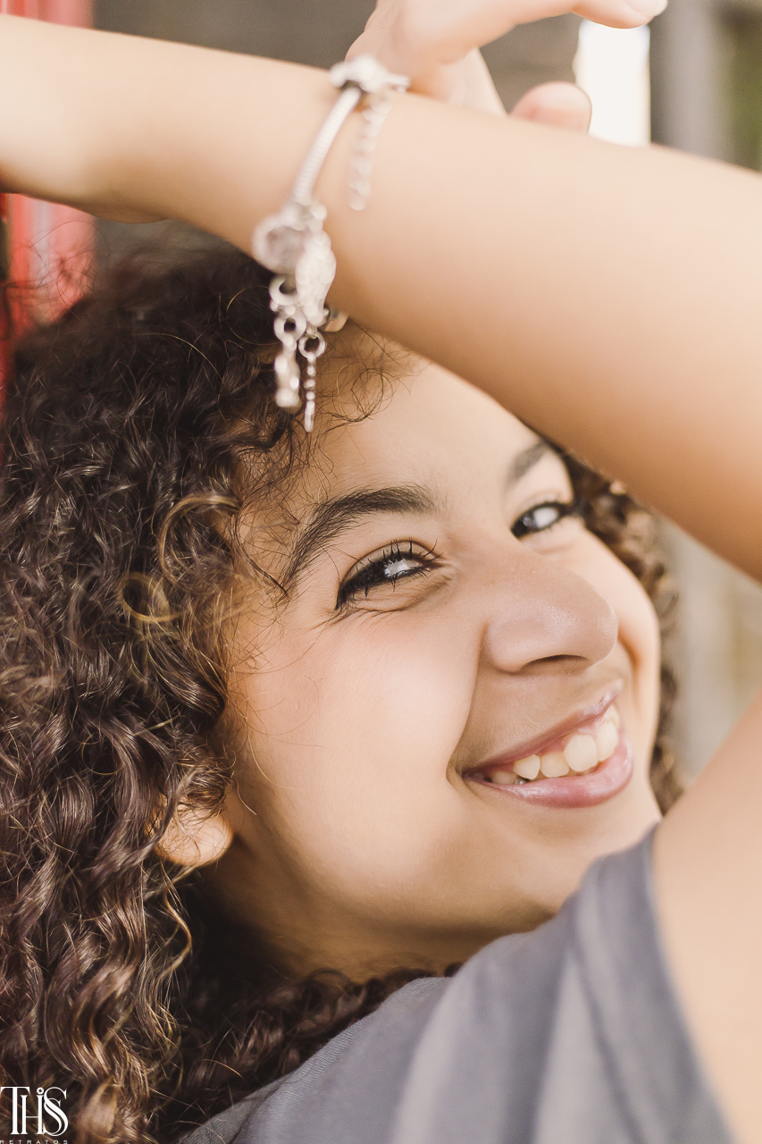 menina 15 anos sorrindo ensaio debutante urbano street - Fotografa em sbc santo andré abc