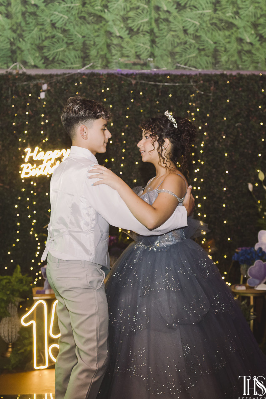 debutante com principe em festa de 15 anos - fotografa em sbc sp