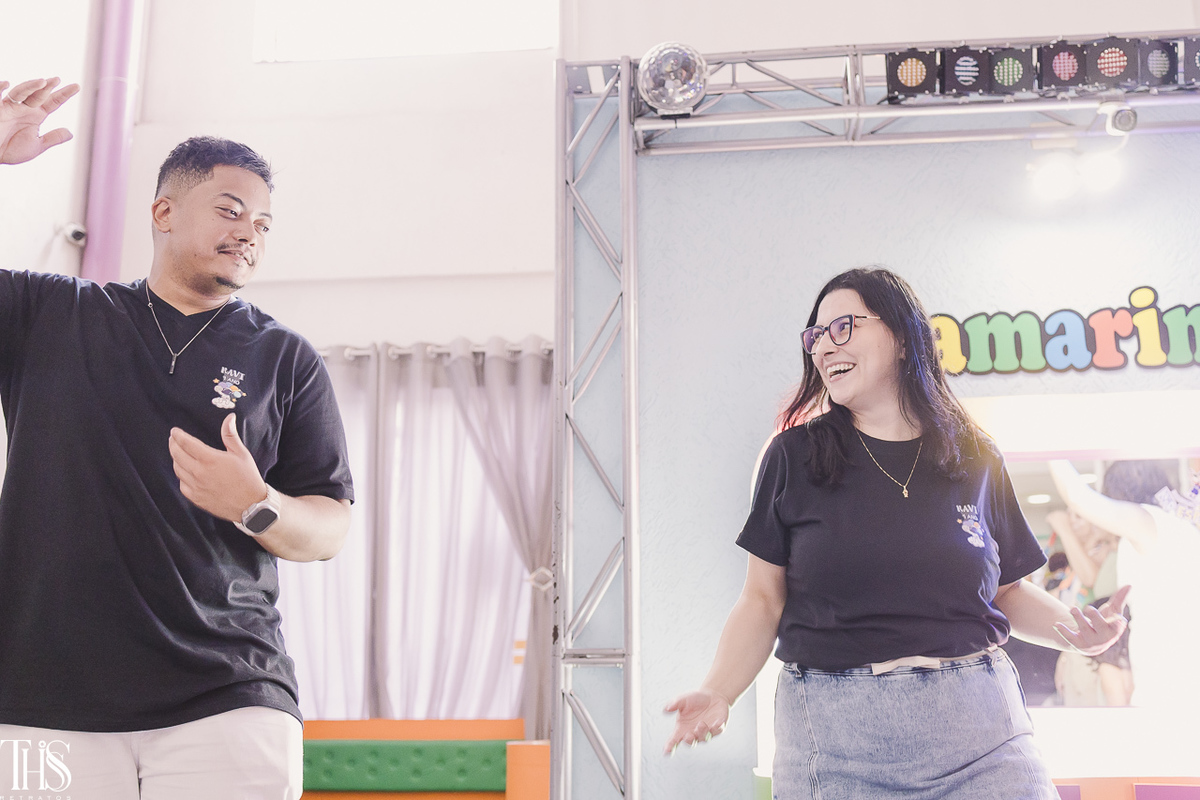 pais dançando em festa infantil - fotografa em sp sbc
