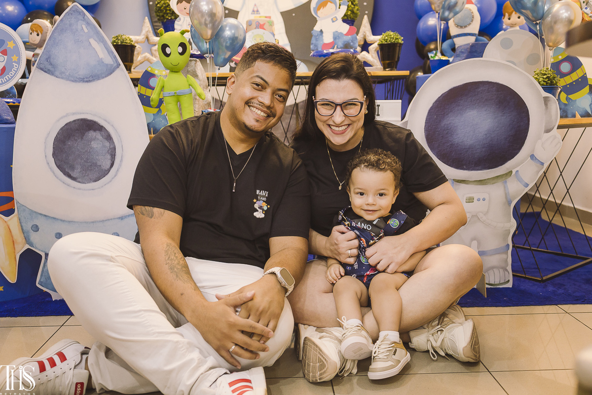 familia com bebê de 1 ano em festa infantil - fotografa em sp sbc