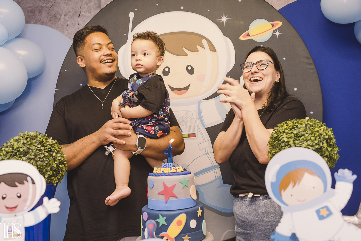família em festa infantil cantando parabéns - fotografa em sp sbc 