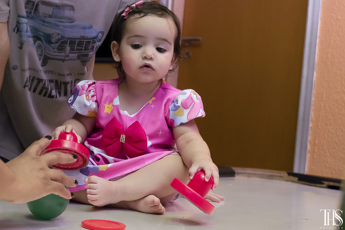 Foto de bebê brincando em aniversário infantil na cidade de São Bernardo do Campo - SP