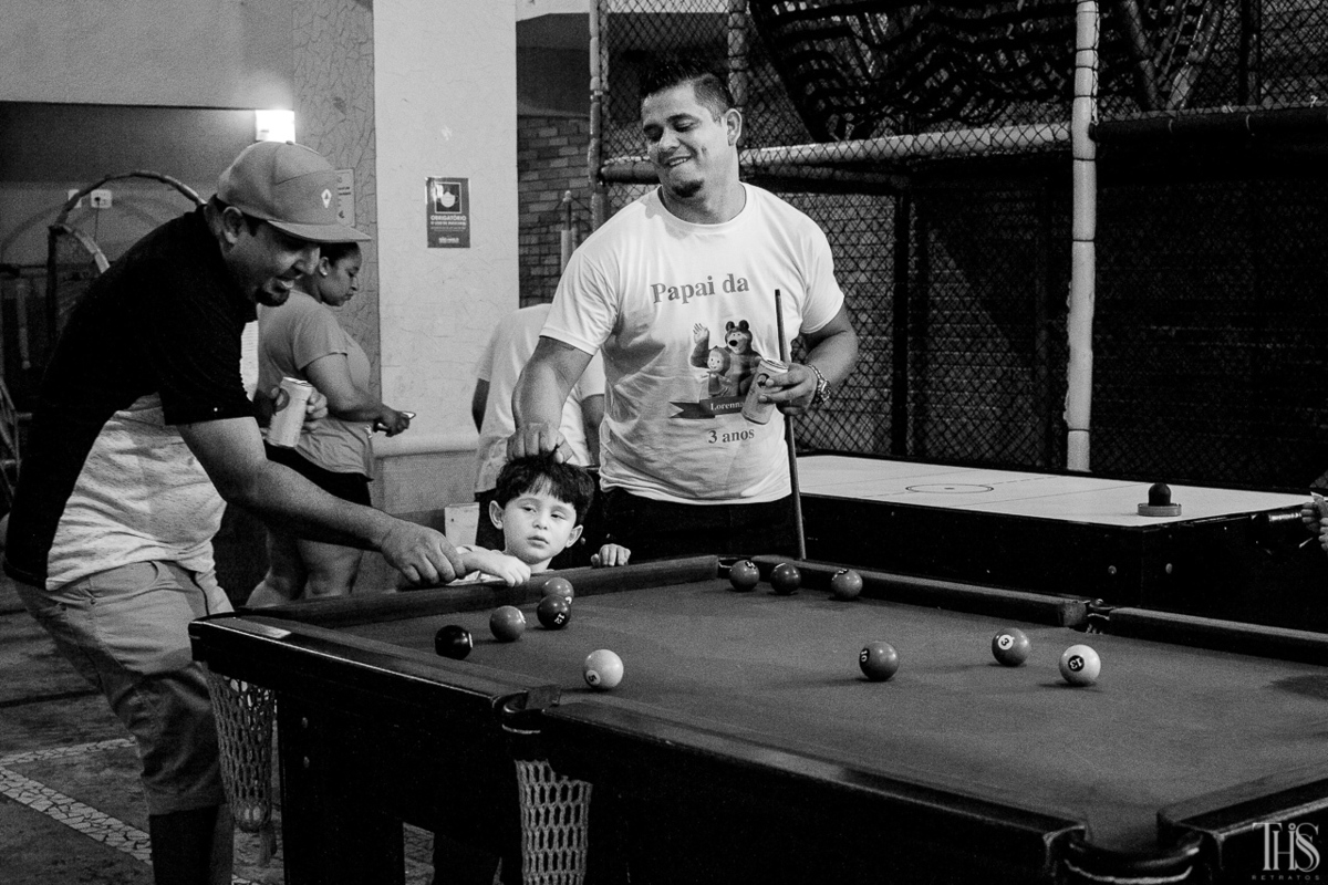 Foto preto e branco em festa infantil