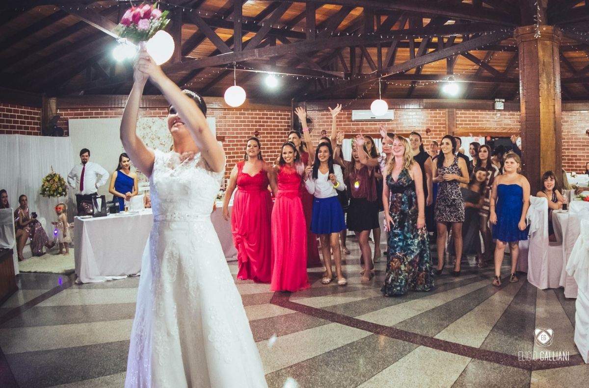 casamentos-noiva-jaragua-do-sul-saobentodosul-blumenau-corupa-schroeder-sao-bento-do-sul-guaramirim-massaranduba-joinville-make-noiva-melhor-fotografo-de-casamento-wedding-photographer-top-cerimonial-decoração