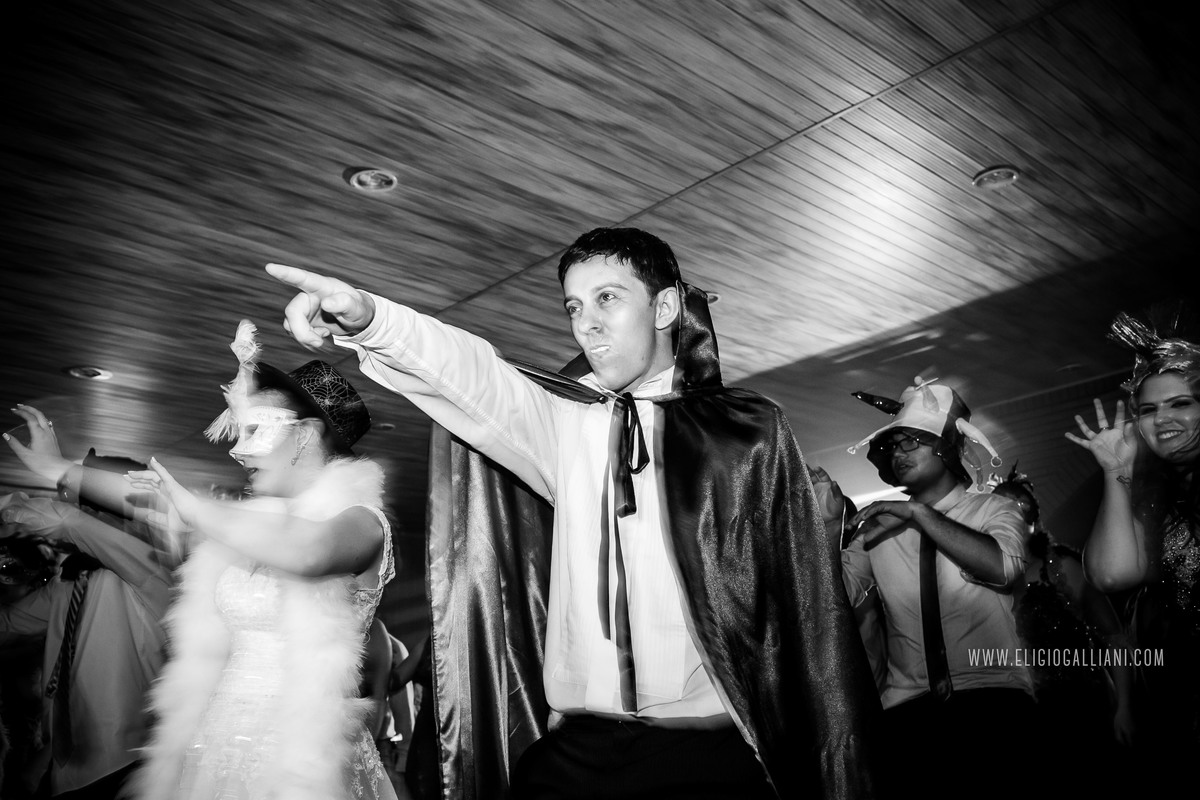 Casamento Eventos Blumenau bolo de casamento bride Casamento Corupá família festa fotógrafo jaraguá do sul Guaramirim Joinville Fotografia Noivos Pomerode Santa Catarina vestido de festa Wedding