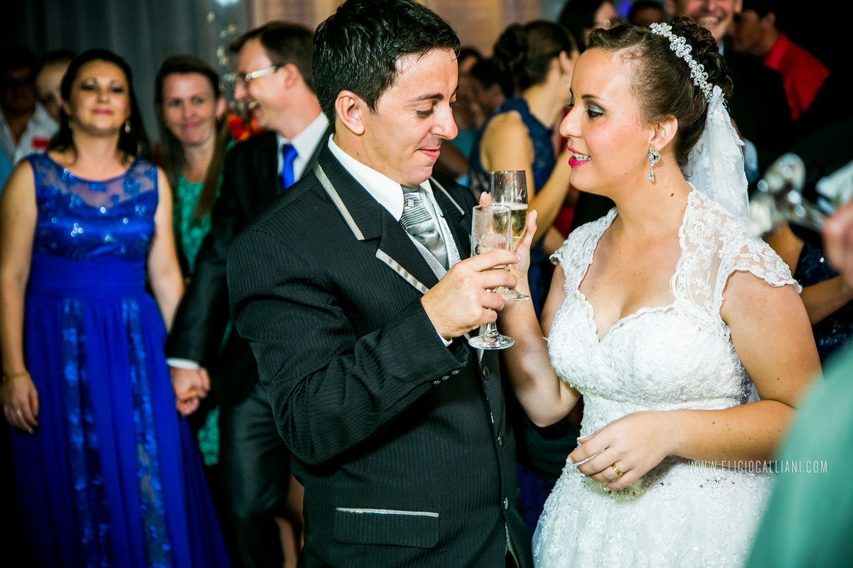 Casamento Eventos Blumenau bolo de casamento bride Casamento Corupá família festa fotógrafo jaraguá do sul Guaramirim Joinville Fotografia Noivos Pomerode Santa Catarina vestido de festa Wedding