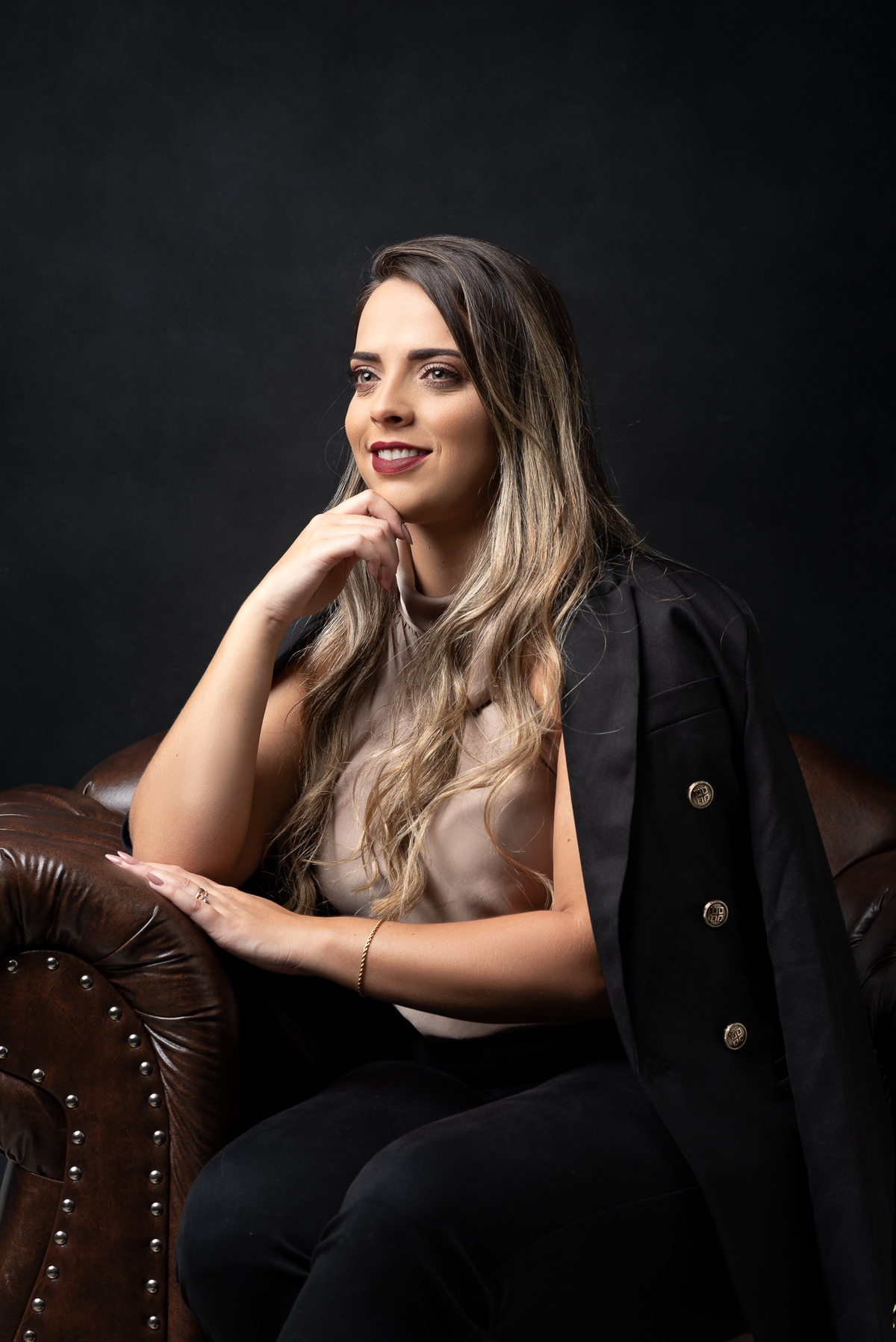 Retrato Corporativo Empresarial, fotos para linkedin, redes sociais e sites, fotos para perfil profissional
Advogada Dayane