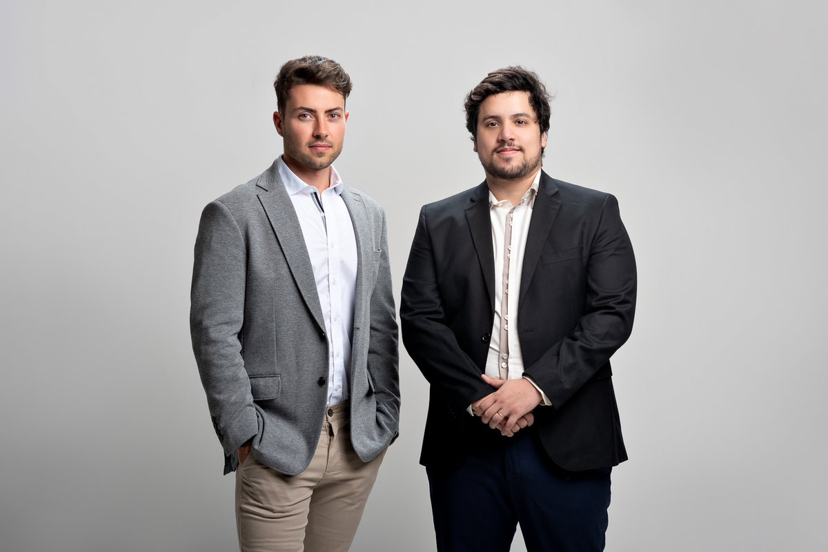 Retrato Corporativo e Empresarial do Advogado Daniel e do Gestor de Tráfego Henrique