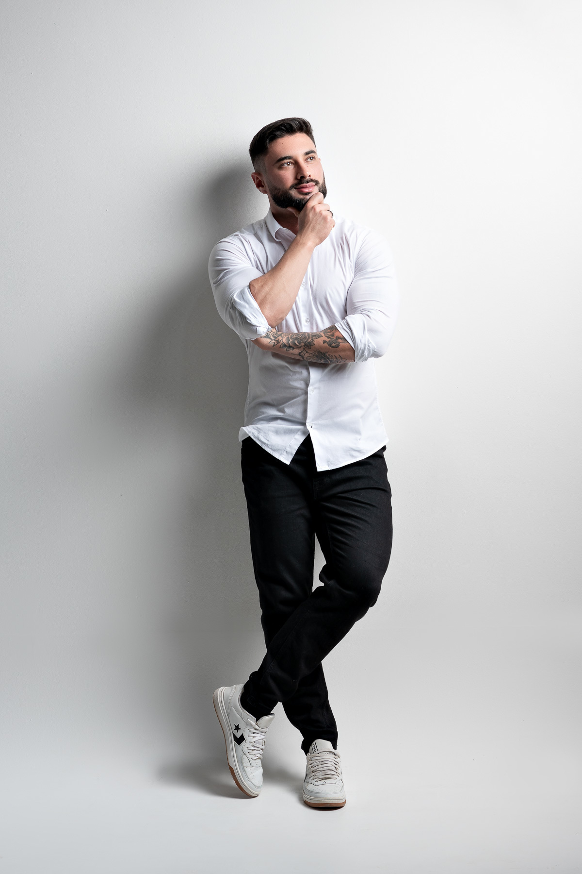 Retrato Corporativo Nutricionista André Mota no Estúdio Abrassear em Contagem e BH, fotos para perfil profissional na redes sociais e sites, retrato empresarial