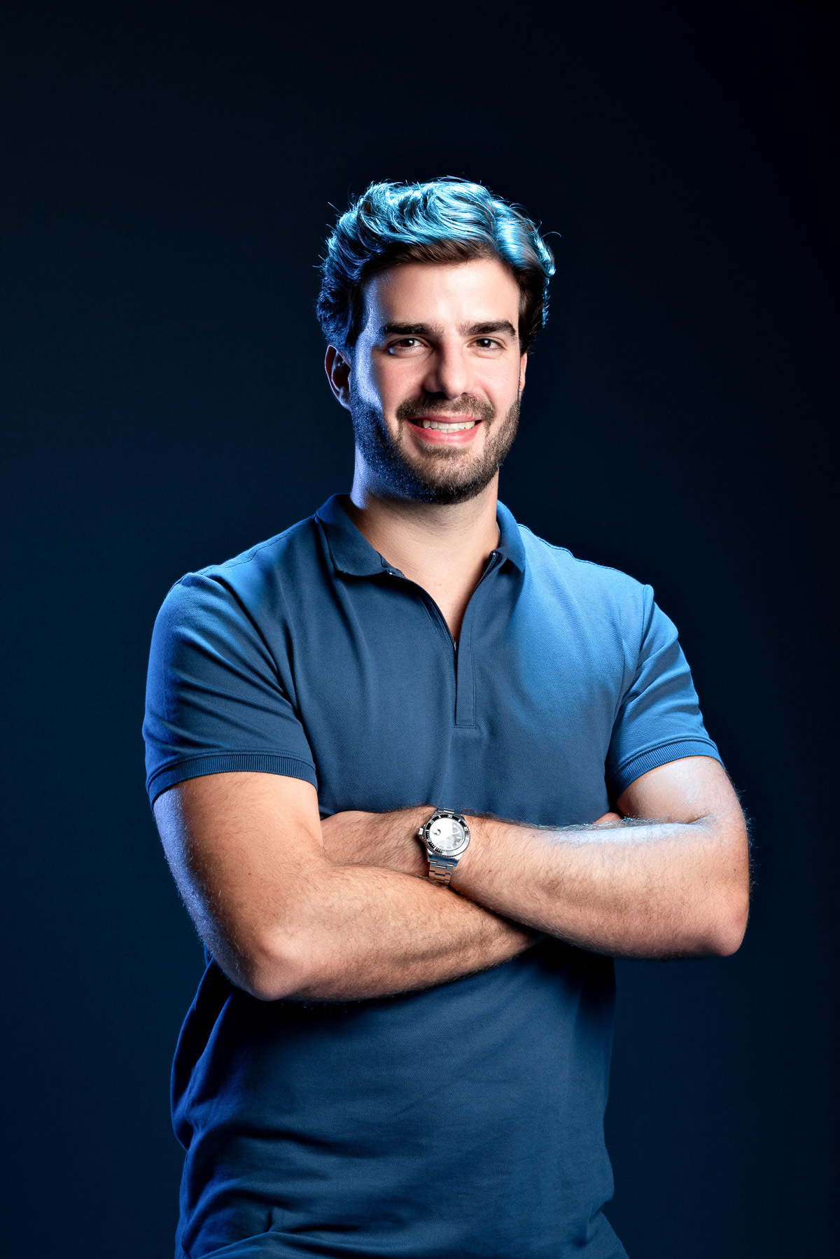 Retrato Corporativo e Empresarial Masculino Gabriel Junqueira no Estúdio Abrassear em Contagem Belo Horizonte, fotógrafo Gresley Guimarães - Retratos para perfil profissional Redes Sociais e Sites, fotos para criativos e anuncios.