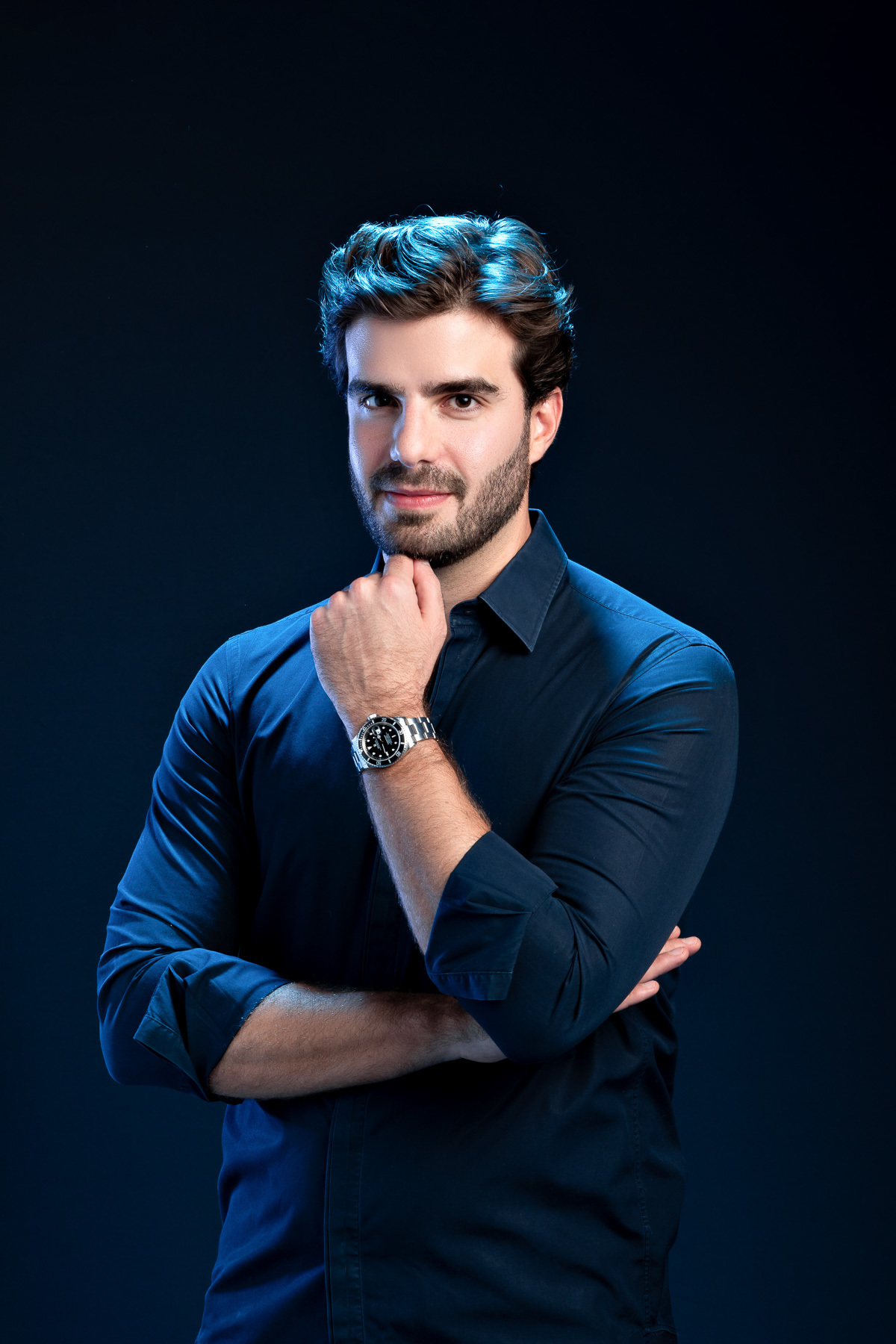 Retrato Corporativo e Empresarial Masculino Gabriel Junqueira no Estúdio Abrassear em Contagem Belo Horizonte, fotógrafo Gresley Guimarães - Retratos para perfil profissional Redes Sociais e Sites, fotos para criativos e anuncios.