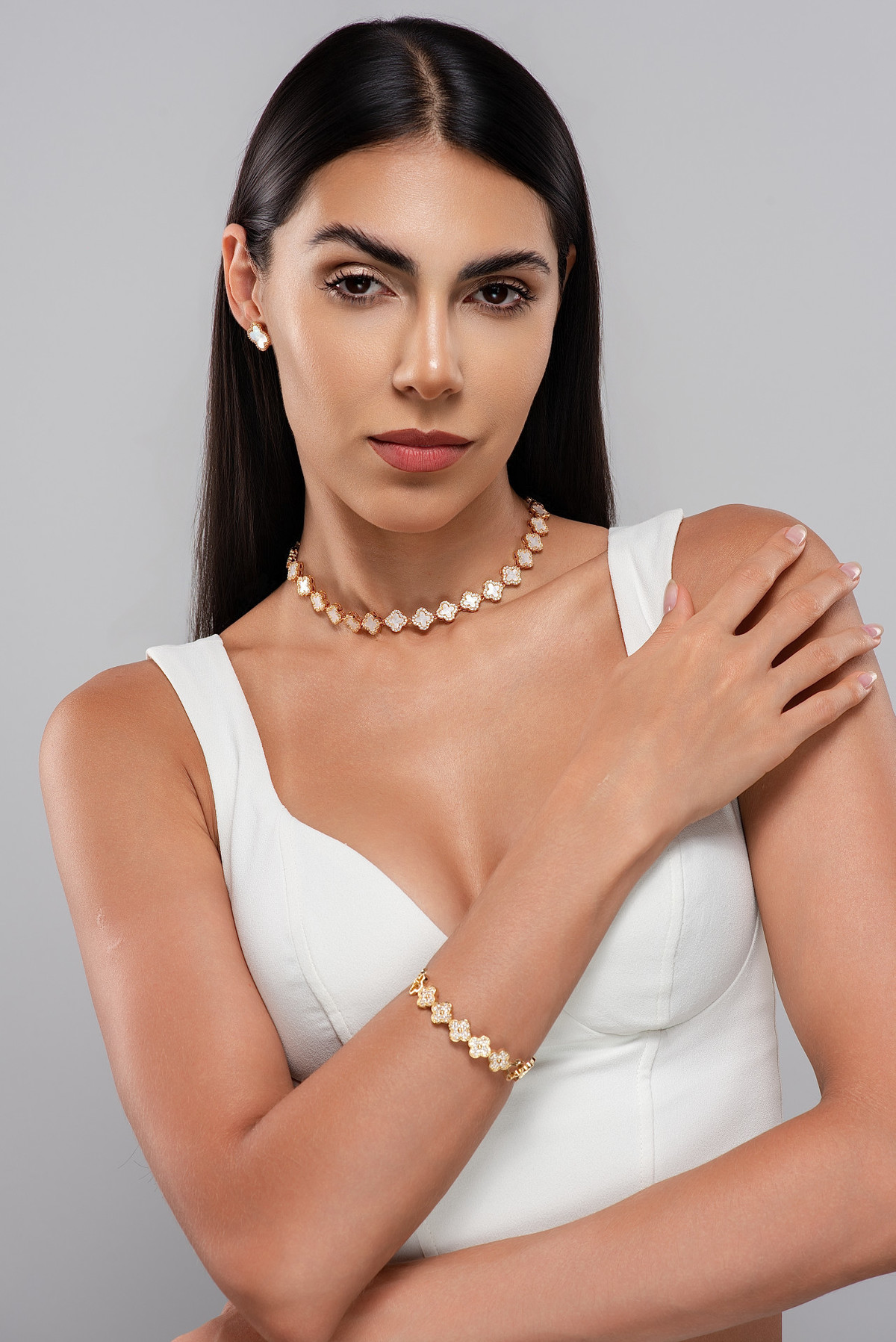 Fotografia de Moda, Campanha de Moda, Editorial de Moda para La Verbena Acessórios Jóias e Semijóias realizado no Estúdio Abrassear por Gresley Guimarães, Modelo Lara Van Der Maars