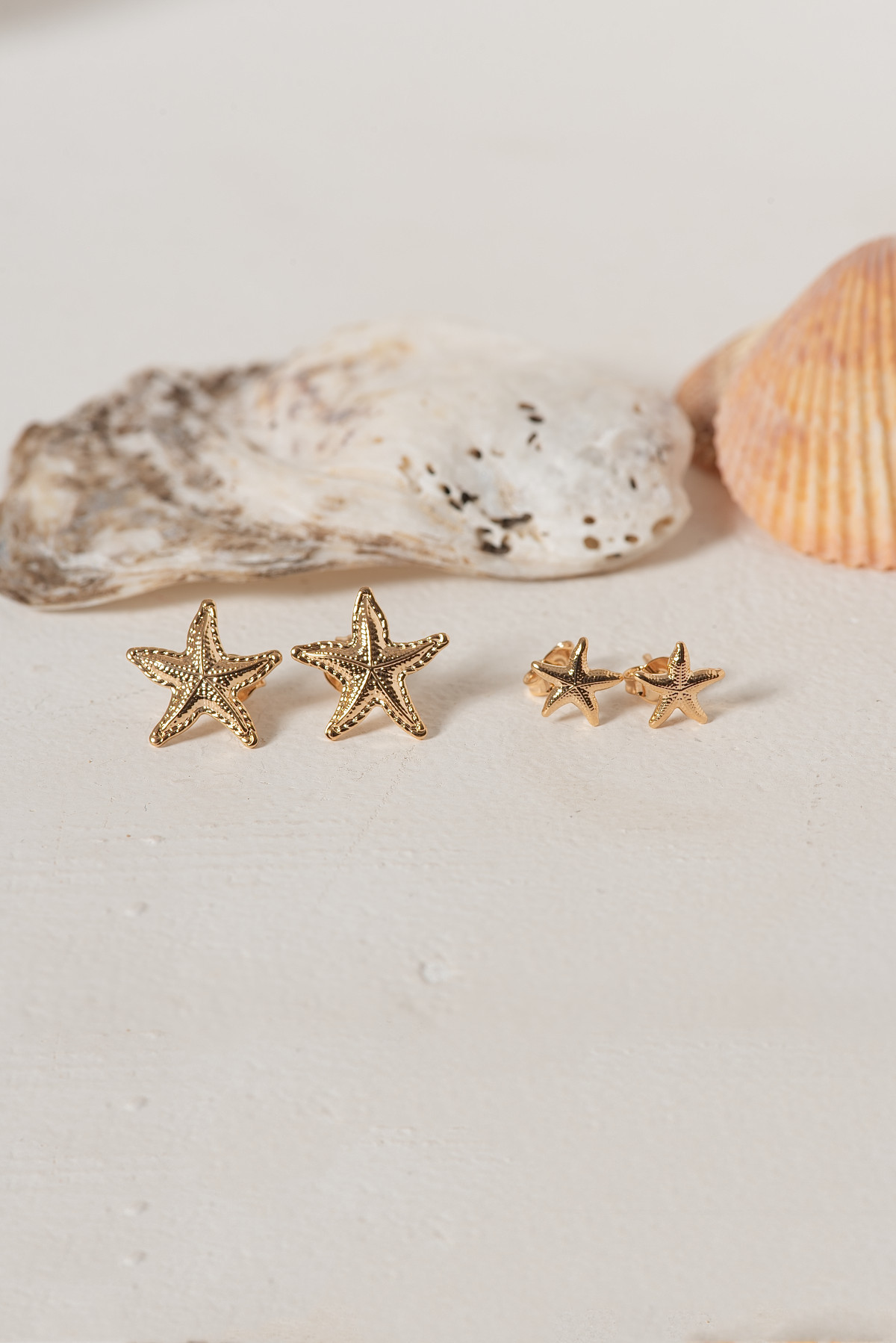 Campanha de Moda Brias Barume Jóias, Fotografia de Moda e Produtos Semijóias, Modelo Isabela Pardini, fotógrafo Gresley Guimarães do Estúdio Abrassear, Locação Casa Bali em Contagem, Grande Bh