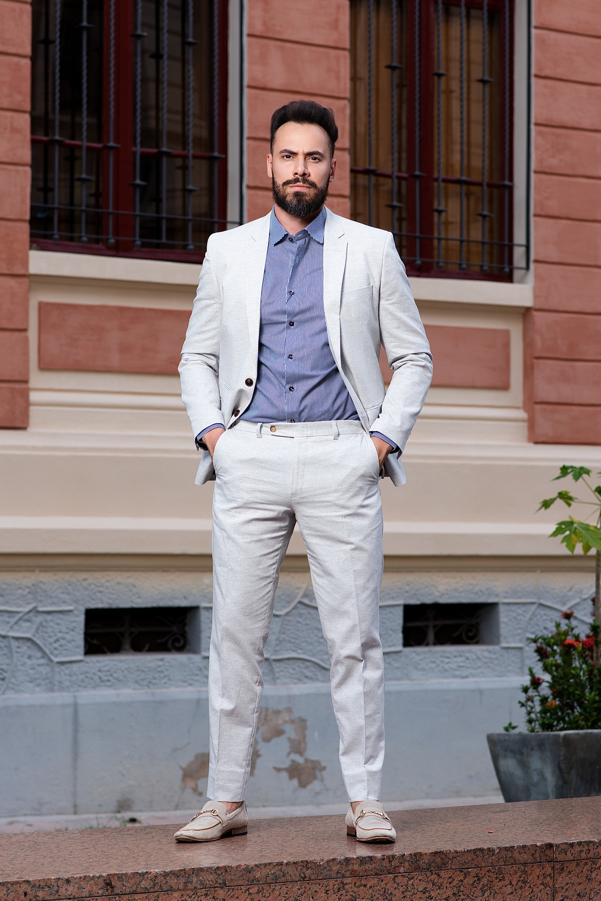 Editorial Moda Masculina Guillermo Eco Alfaiataria realizado na Praça da Liberdade em Belo Horizonte pelo Fotógrafo de Moda Gresley Guimarães do Estúdio Abrassear de Contagem