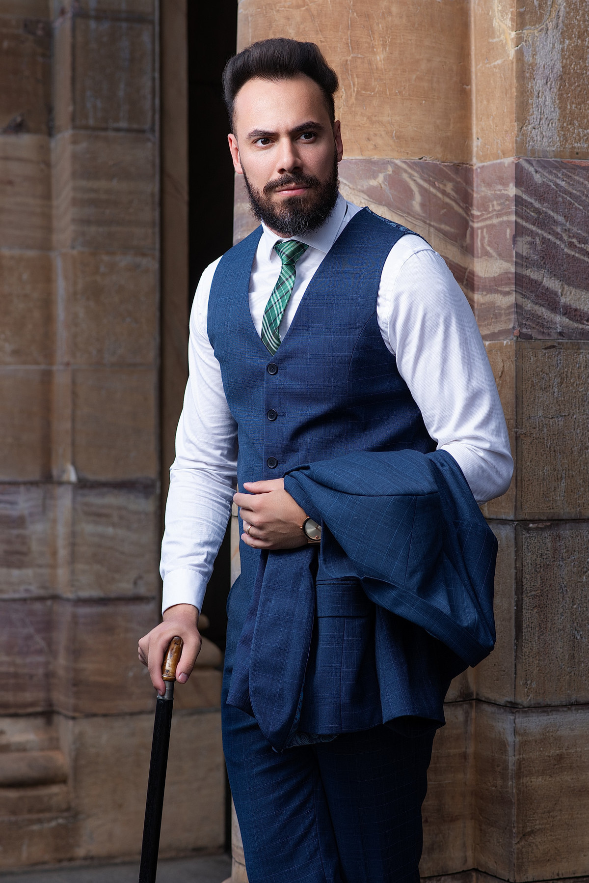 Editorial Moda Masculina Guillermo Eco Alfaiataria realizado na Praça da Liberdade em Belo Horizonte pelo Fotógrafo de Moda Gresley Guimarães do Estúdio Abrassear de Contagem