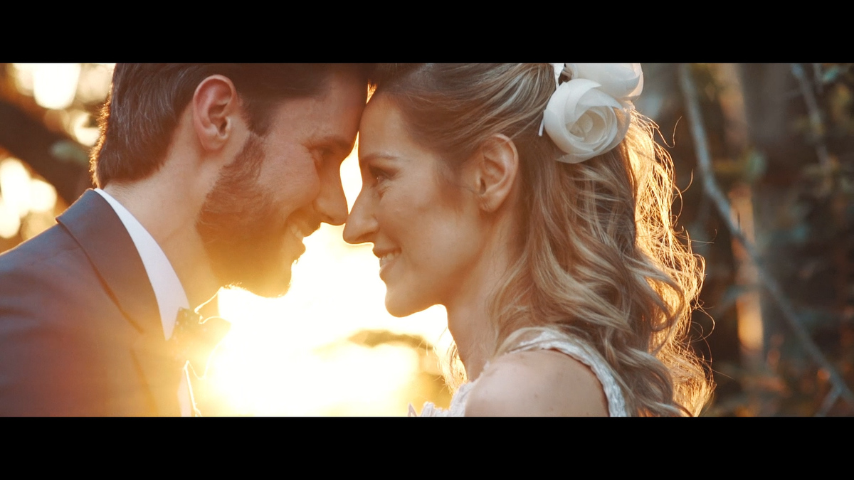 FOTOGRAFIA DE ENSAIO AO PÔR DO SOL NA FAZENDA SANTA BÁRBARA POR HRT FILMES