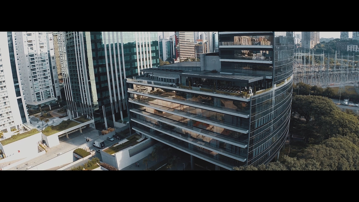 FOTOGRAFIA COM DRONE DO ESPAÇO TRIO PÉRGOLA EM SÃO PAULO POR HRT FILMES